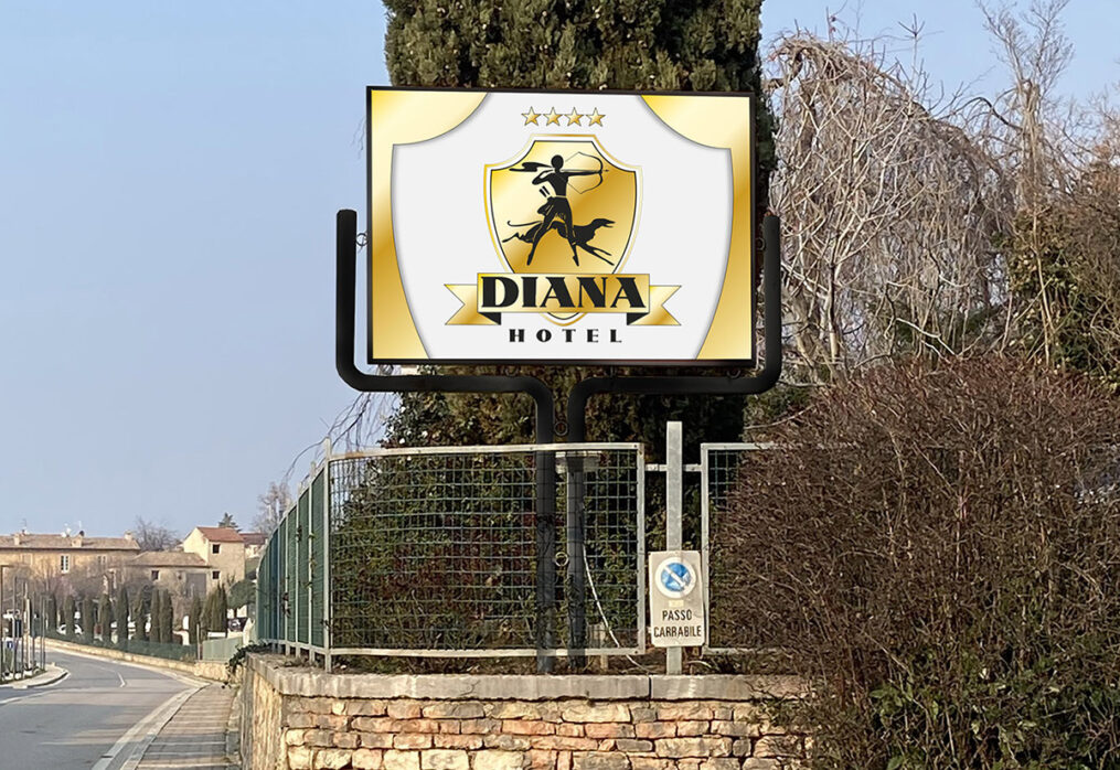 Nuova insegna per l’Hotel Diana di San Zeno di Montagna